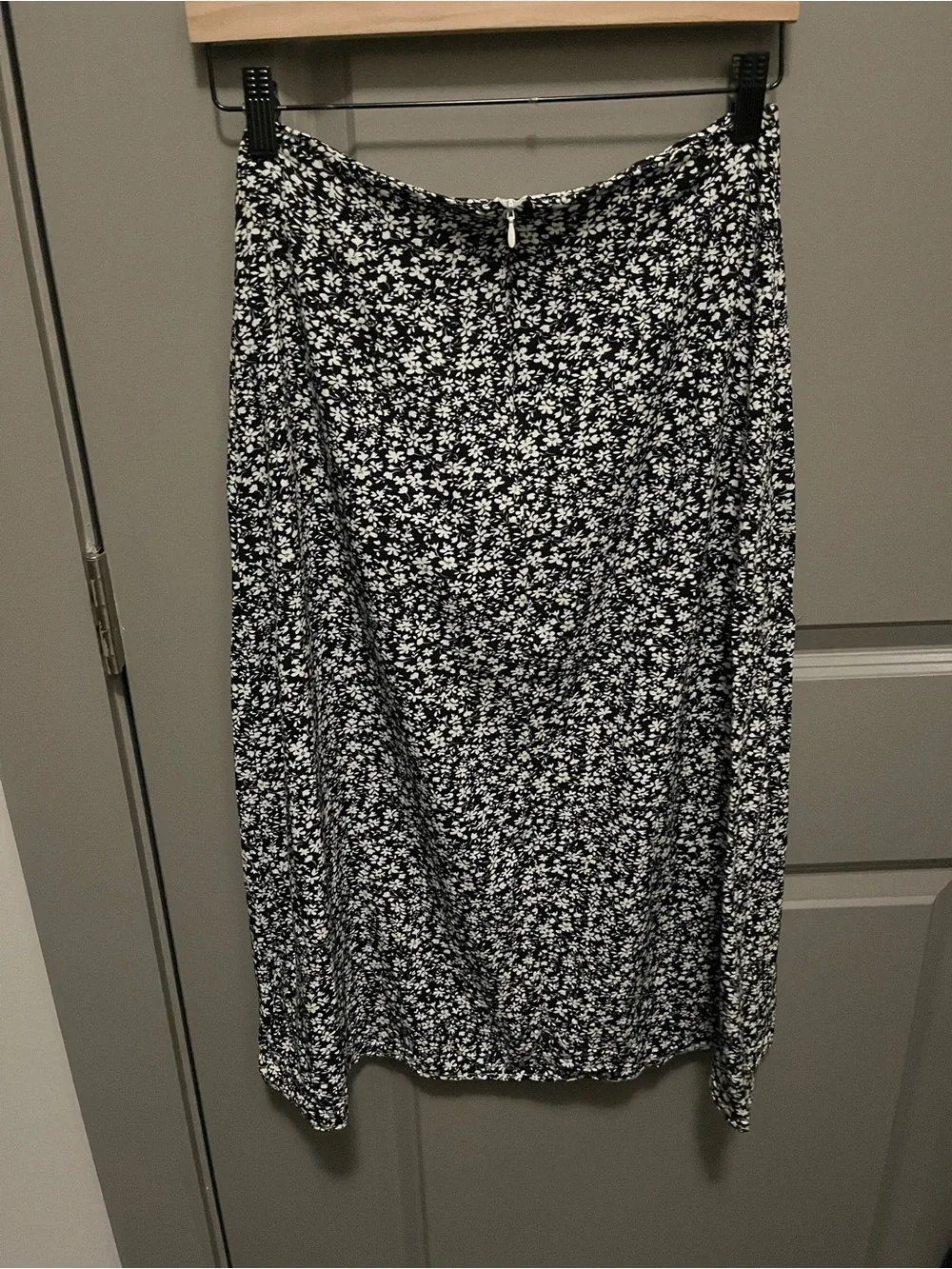 SHEIN Black and White Floral Midi Skirt